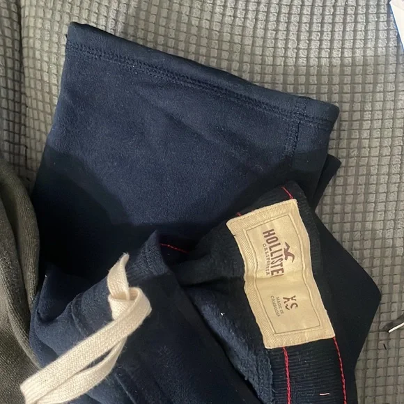 Hollister and Abercrombie Pants Bundle - Picture 2 of 3